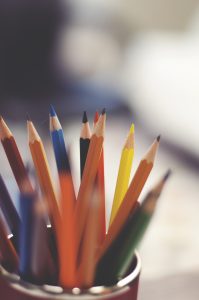 Tout comme les graphopédagogues, je donne du travail d'écriture à la maison. Cela permet d'automatiser le geste d'écriture.